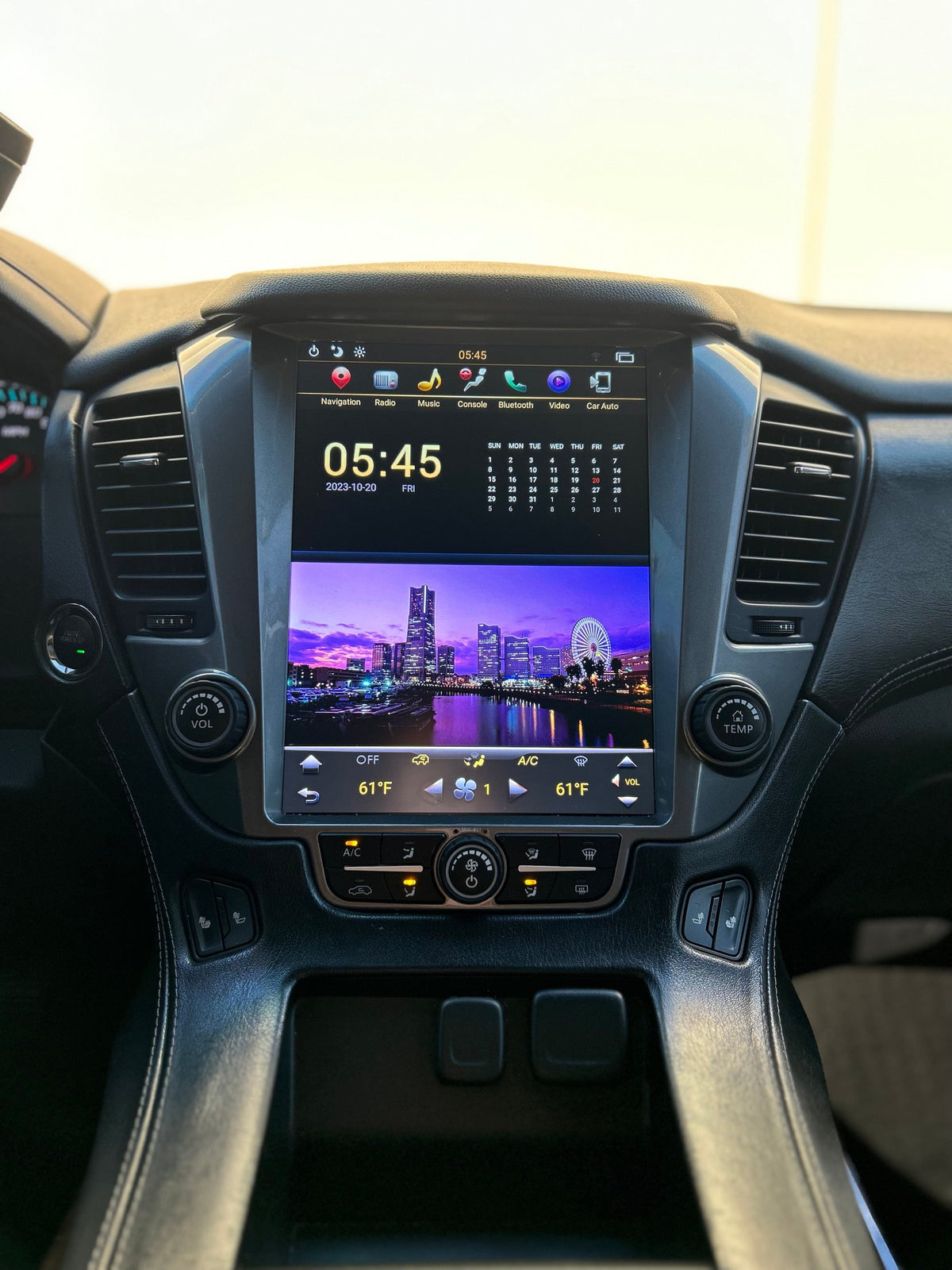 [Open box] 12.1" Android 9/12/13 Fast boot Vertical Screen Navigation Radio for Chevrolet Tahoe Suburban GMC Yukon 2015 - 2020