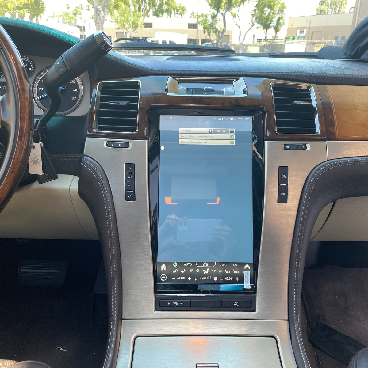 [ NEW ] 13.6" Android 13/14 VERTICAL SCREEN Navigation Radio for Cadillac Escalade 2007 - 2014